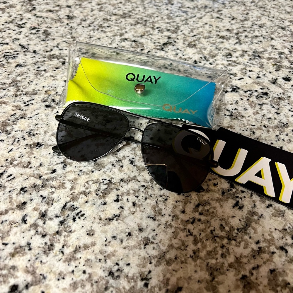 NEW Quay High Key Mini Sunglasses